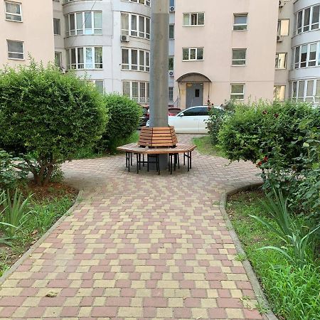 Apartments Staroportofrankovskaya & Pastera Street Odesa Exterior photo